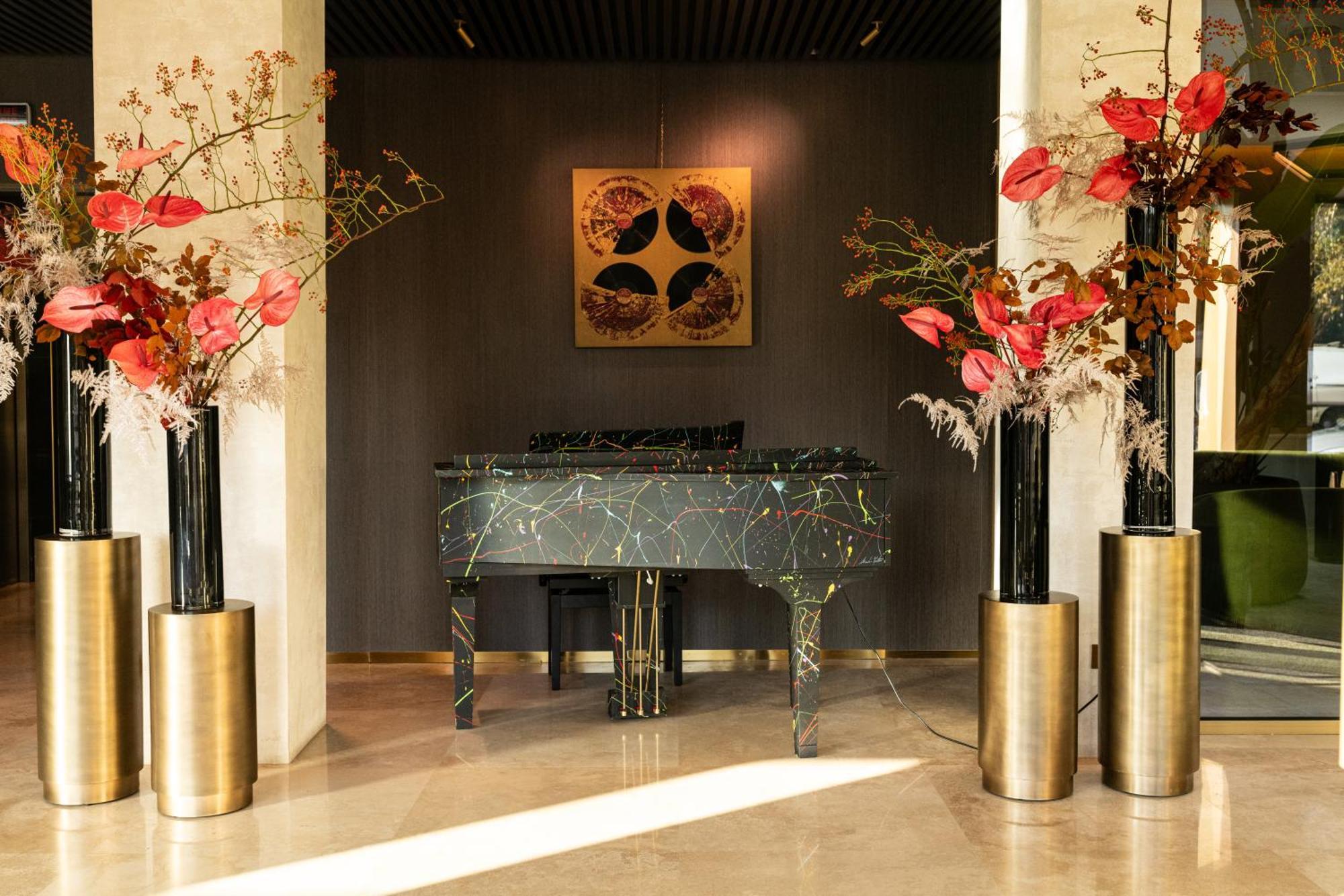 The First Musica - Preferred Hotels & Resorts — Foto 1